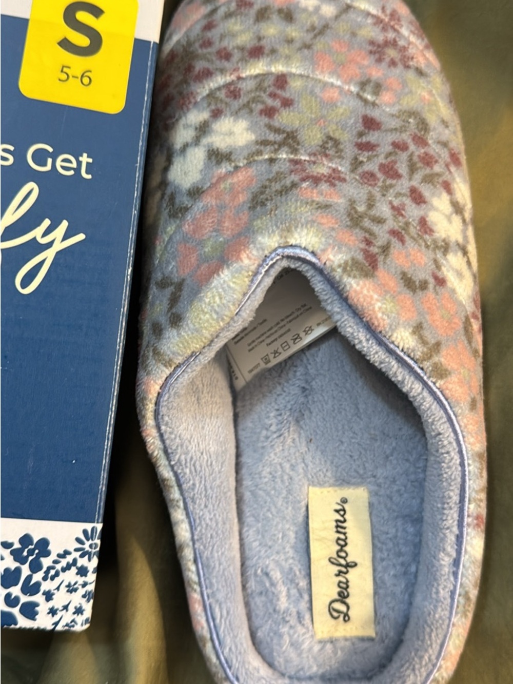 Dearfoams Quilted Floral Slippers with memory foam in Pink and Gray size S 5/6